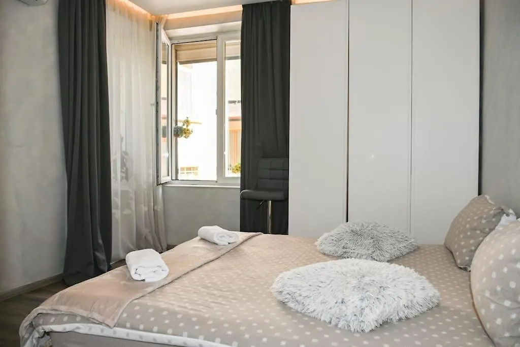 Velar 1Bdr Apartment Sofia Bulgaria